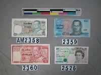 藏品(泰國100銖紙幣)的圖片